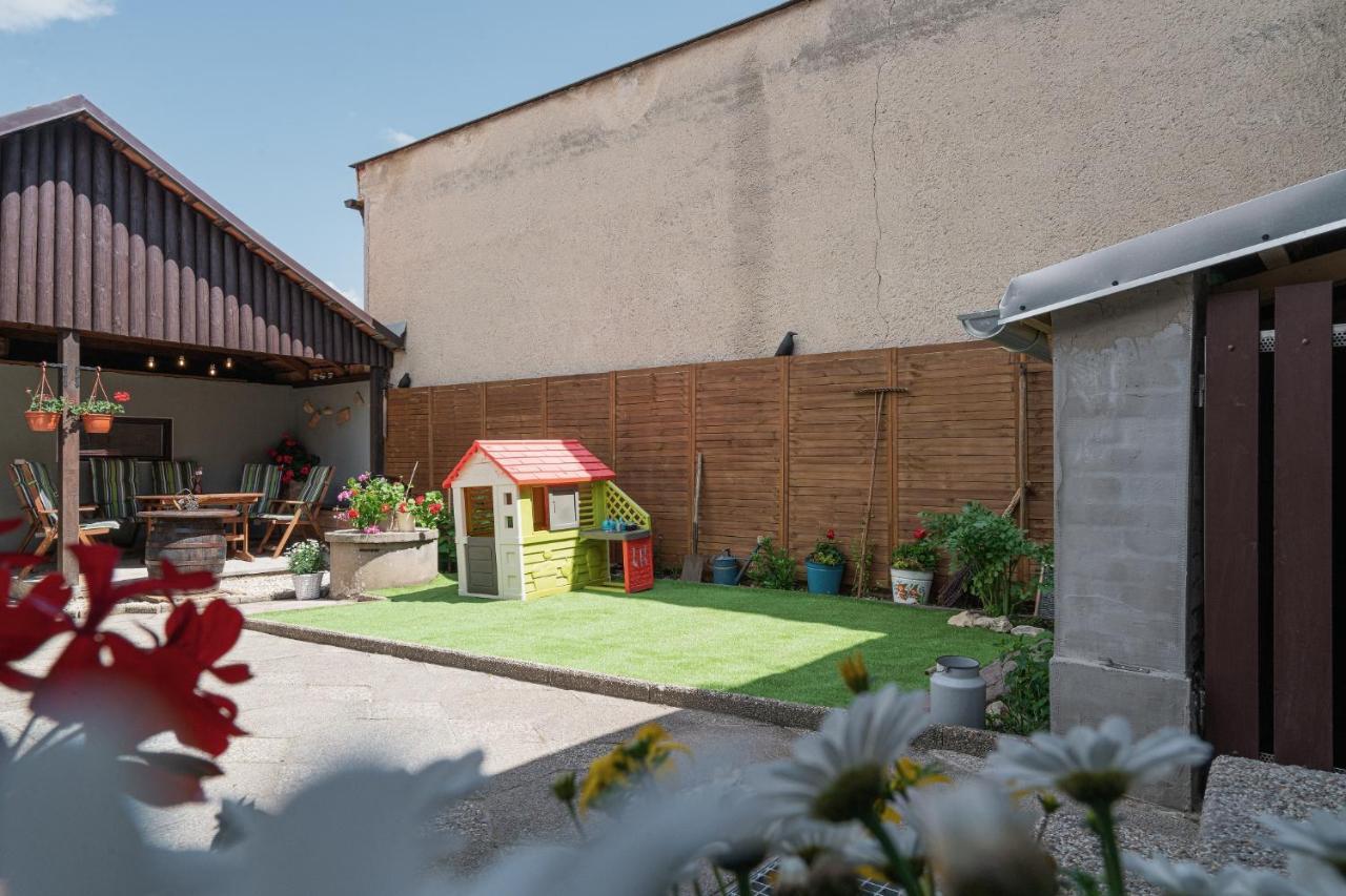 Ubytovani 121 - Hlohovec Exterior photo